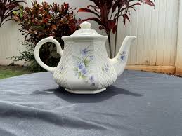 Windsor Made In England Mini Teapot Flowers & Beautiful ...
