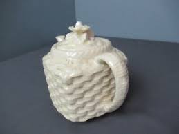 Vintage Sadler Tea Pot w/ Lid - Woven Basket Pattern - Cream ...