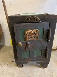 368 Silas C. Herring Salamander Safe | Proxibid