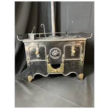 Antique Metal Salesman Sample Stove Oven Child's Doll Size Unusual . For Sale at Ruby Lane