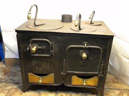 ANTIQUE STOVE salesman's sample wood COAL stove range CHUCK WAGON toy ?? | #1863184321