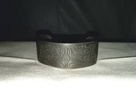 Salisbury Pewter 1 Inch Wide Embossed Flower Of The Month ...