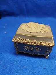 Vintage SANKYO MUSICAL Cameo Music Box Japan PLAYS. READ | eBay