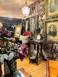 chippichixjunque has curated an October-worthy display of ...