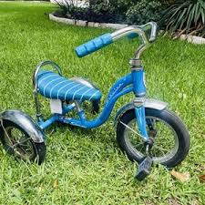 Schwinn Lil Stingray Tricycle | eBay