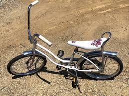 Schwinn 'lil chik' Original White Groovy Banana Seat Bike ...