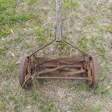 Antique Lawn Mower for Sale in Pawtucket, RI - OfferUp