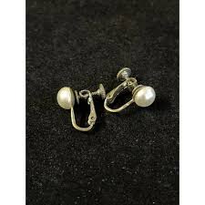 Saccoccio | Jewelry | Adjustable Clip On Faux Pearl Earrings Vintage Jewelry Saccoccio Pat Applied | Poshmark