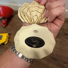 Vintage Miniature Desk Clock Quartz Clam / Sea Shell Expo Inc Beach House Decor | eBay