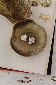 Vintage 90s Silver Tone Shell Earrings | Boho Beach Jewelry | Minimalist Silver Clip on Earrings - Etsy Israel