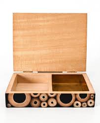 R&Y Augousti Box For Sale at 1stDibs