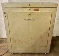 Vintage Seeburg RC Special Model H148M Hideaway Jukebox ...