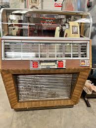 Seeburg M100A jukebox