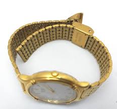 Sold at Auction: Elegant wristwatch for women made by Citizen