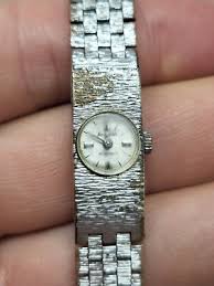 Vintage Beautiful Accurist 17 Jewels Ladies Mechanical Watch | eBay Australia