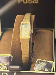 Vintage Pulsar Womens Gold Tone Diamond Rectangular Dial ...