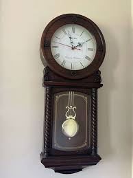 Seiko 26”H Wall clock - H. Barry Smith Realtors, Auctioneers ...