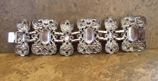 Vintage 1970s Napier Medieval Renaissance Mythical Gryphon ...