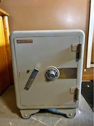 Floor Safe on wheels