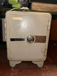 Keep/Safe safe : r/WhatsInThisThing