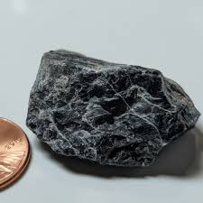 I found this at Garrett Mountain in New Jersey : r/whatsthisrock