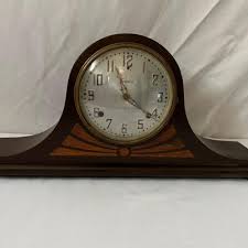 Full Size Hickory Butter Mold Bed (UB-RG) | EstateSales.org