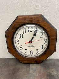 SETH THOMAS 10" WALL CLOCK USES "C" BATTERY (WBP011712) | eBay