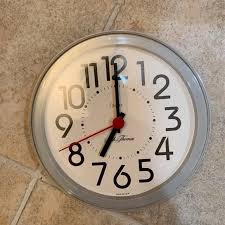 Wall Decor | Vintage Seth Thomas Wall Clock | Poshmark