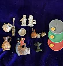 Various Vintage Miniatures ((Tupperware Lids,snow Babies ...