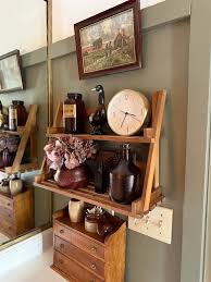 Sharing my mom's vintage cottage decorated for fall. Stay ...