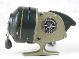 Vintage Fishing Reels - Zebco 202 & Zebco 600 Shakespeare ...