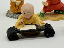 Vintage Kung Fu, Martial arts (5) Figurines, Miniature Asian ...