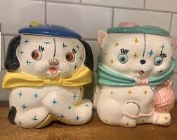 I am obsessed with my kitschy NAPCO cookie jars : r/vintage
