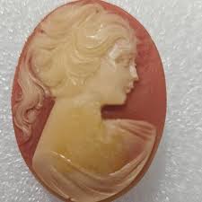 2 head VTG Brooch Art Deco Revival pin dual head... | Depop