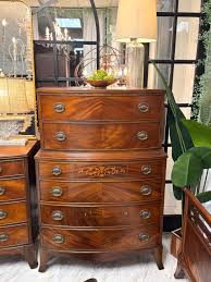 Vintage bowfront mahogany chest – Leach & Co.