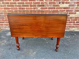 Early 20th Century Early American Style Cherry Drop-Leaf ...