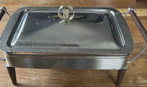 Gail-a-Ware Casserole Warmer With Candles Chrome on Solid ...