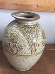 Estate Marked Tan & Brown Floral Incised Bulbous Art Studio Pottery Vase – chop | eBay