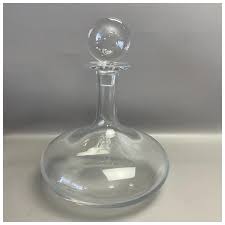 Baccarat Oenologie Wine Decanter 9 1/2". For Sale at Ruby Lane