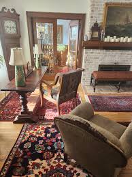 Updated 1916 arts and crafts 2 story home