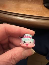 Shopkins Season 5 #83 SPRINKLE LEE CAKE Pink Mint OOP | eBay