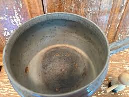 Large Gray Enamel Graniteware Sauce Pot,with Lid,handle,4 ...