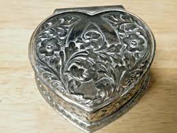 TARNISH PROTECTED SILVER PLATE HINGED HEART TRINKET/JEWELRY BOX EXCELL PREOWN | eBay