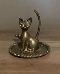 Vintage Tarnished Silver Plated Cat On Etched Tray Jewelry Ring Holder | eBay