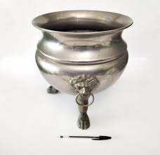 Vintage Outdoor Metal Planter With Claw Feet - Etsy