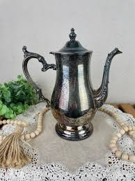 Vintage WM Rogers Silverplate Ornate Footed Teapot – Hanna ...