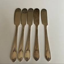Dining | Rogers Bros Is Rose Butter Knife Spreader Silverplate 6 Set Of 5 | Poshmark