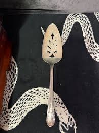 Holmes & Edwards Lovely Lady Silverplate Flatware 80+ Pc Set w/ Chest & Servers | eBay