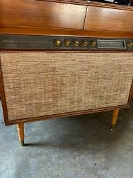 Vintage Stereo Console for Sale in Lynwood, CA - OfferUp