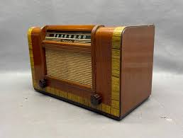 VRS0165 1942 Motorola Radio Model 51X20. Restored and Working! FREE Shipping! - Etsy